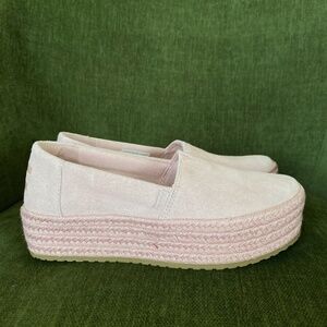 TOMS Slip Ons-Valencia Suede Platform Espadrille size 6